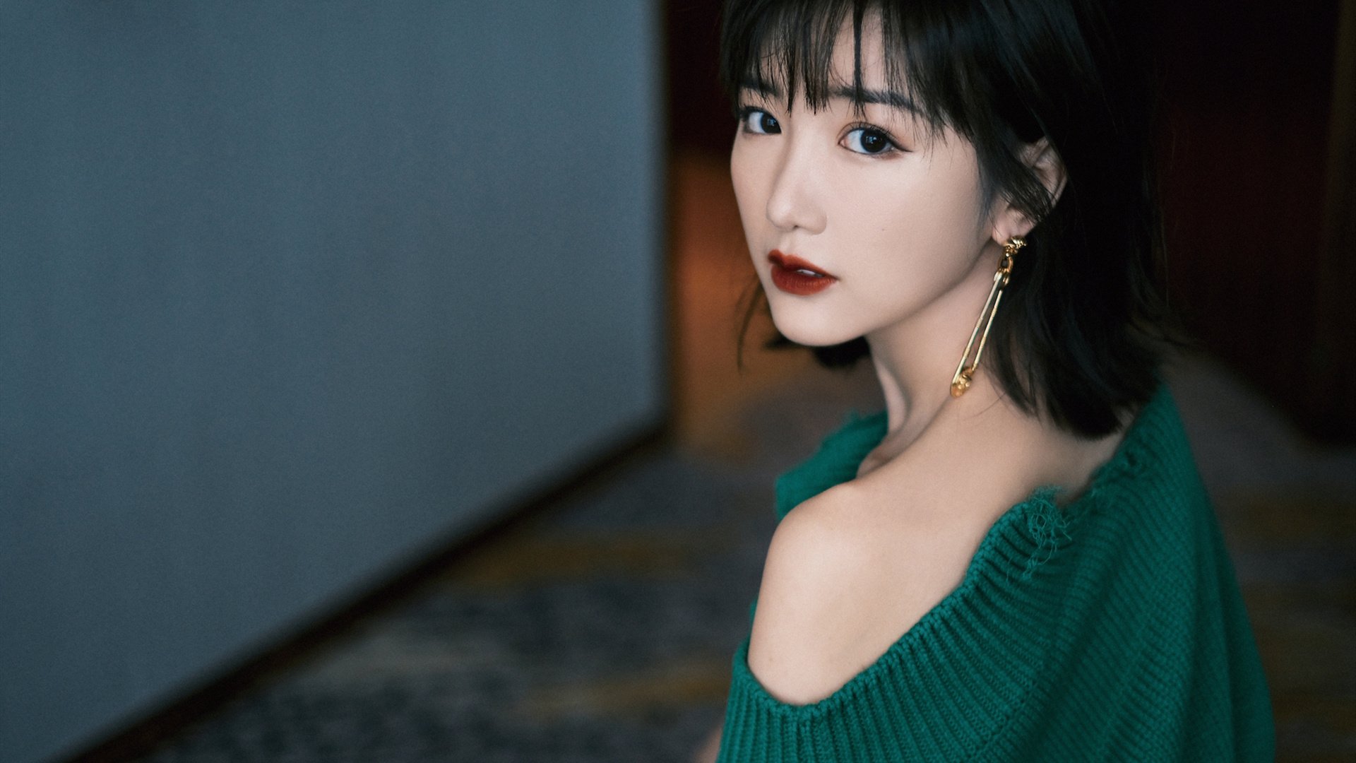 中场三角流畅组织转化为高位控球，中场三角流畅组织转化为高位控球组合