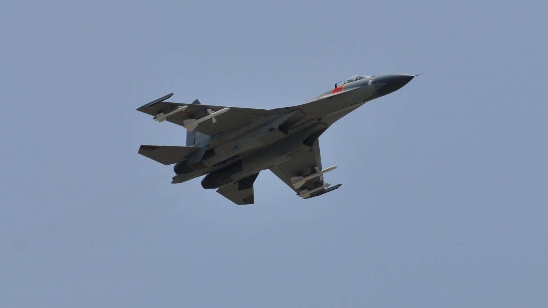 杰克·阿莱克西触壁瞬间引爆全场，杰克阿西斯